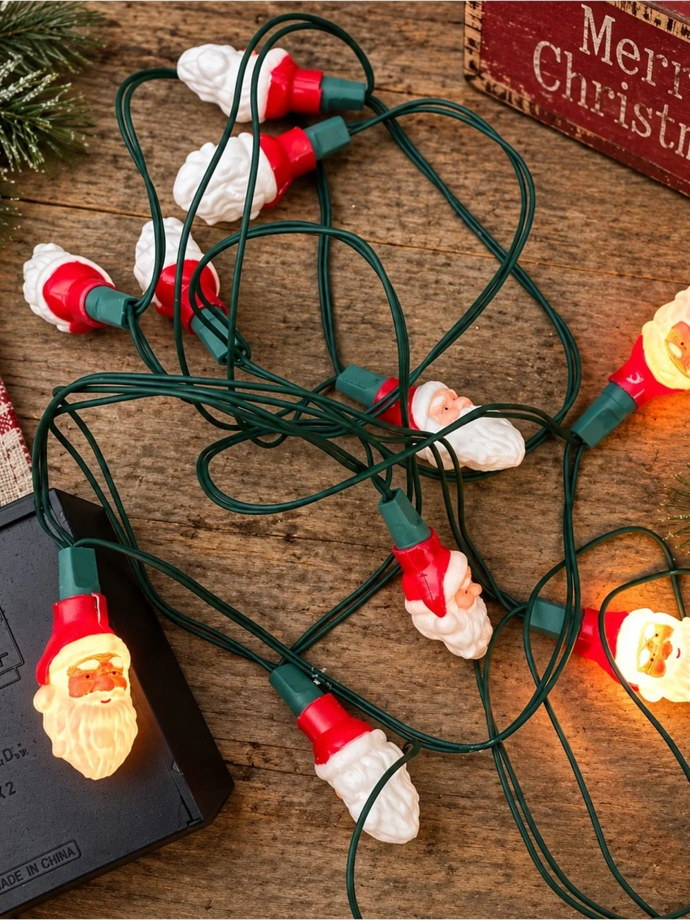 Vintage Santa Claus Christmas String Lights 3D Molded Heads 10-Light Set WORKS